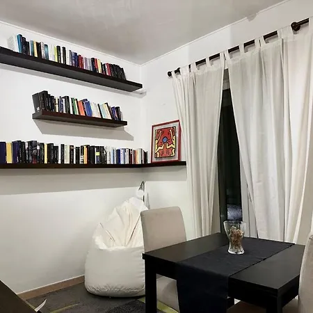 דירה Linate Airport House מילאנו